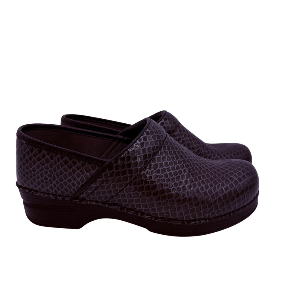 Dansko XP Pro Women's Metallic Gray Snakeskin Clogs Shoes Size 39 / 9